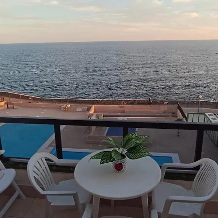 Ladybug Ocean View Апартаменты Коста-дель-Силенцио